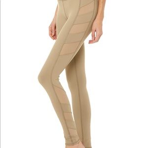 ALO Yoga Block High-Waist Mesh Inset Leggings, Sand Color, Size Medium